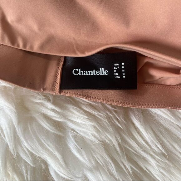 CHANTELLE High Neck Low Impact Wirefree Sports Bra SZ M Foundation 2945 - Picture 8 of 8